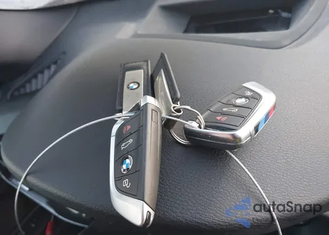 2016 BMW X5 xDrive35I z USA, uszkodzony, nr VIN 5UXKR0C54G0P26393